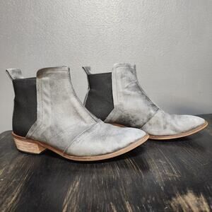 SIXTYSEVEN Anthropologie 39 Pull On Distressed Leather Grey Ankle Boot